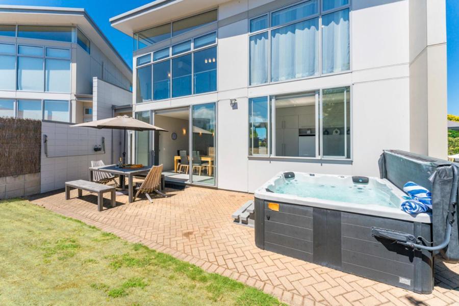 Lake Taupo Gem Luaran gambar